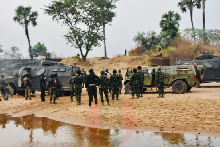 Gunmen kill at least 20 in Nigeria, government imposes local curfew